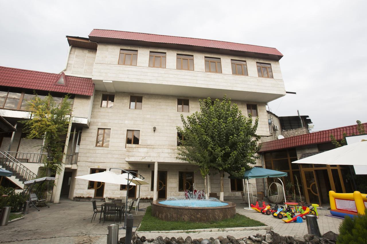 Aratta Hotel Argavand Εξωτερικό φωτογραφία