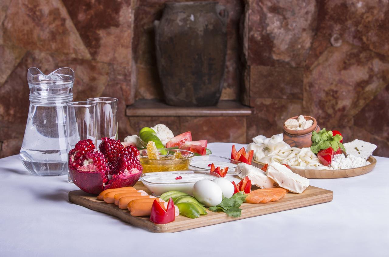 Aratta Hotel Argavand Εξωτερικό φωτογραφία