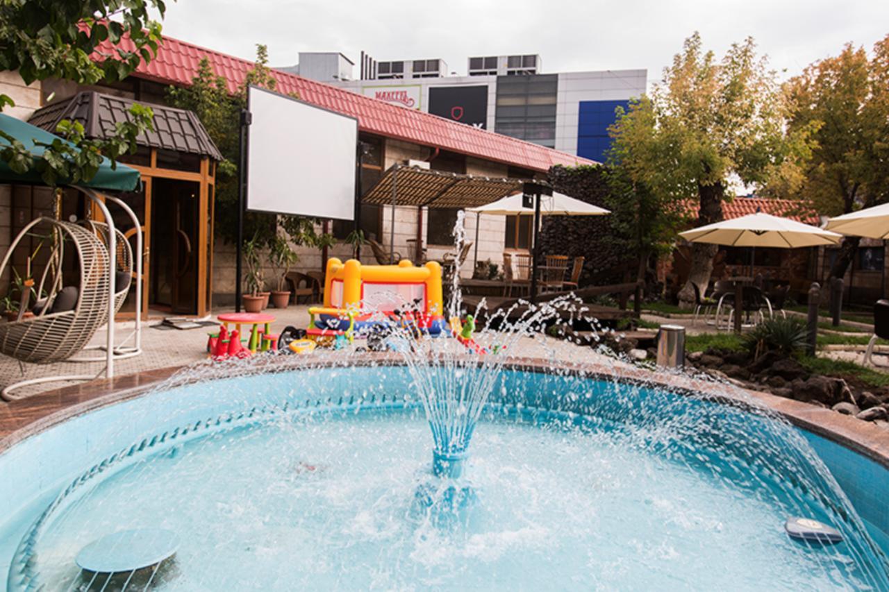 Aratta Hotel Argavand Εξωτερικό φωτογραφία